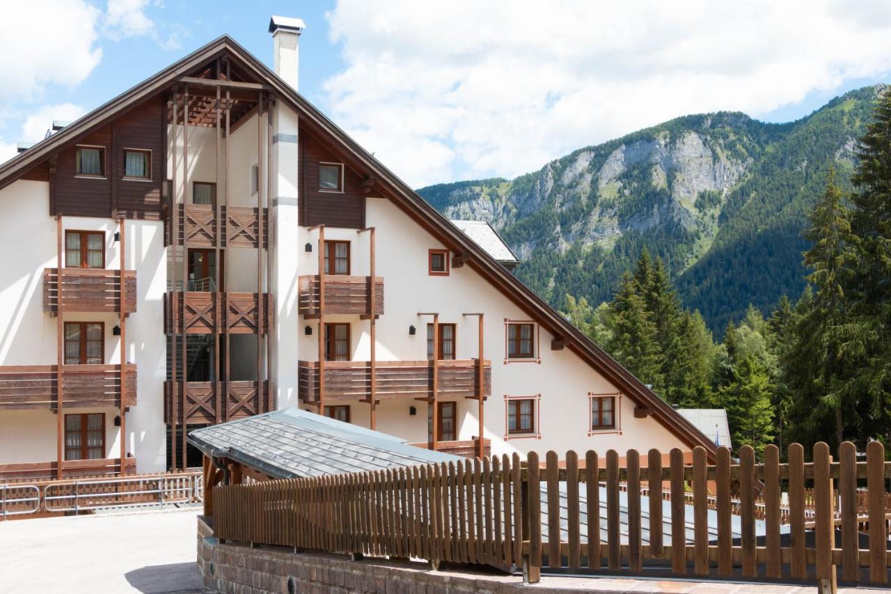 Nevesole Folgarida Resort Aparthotel Exterior foto