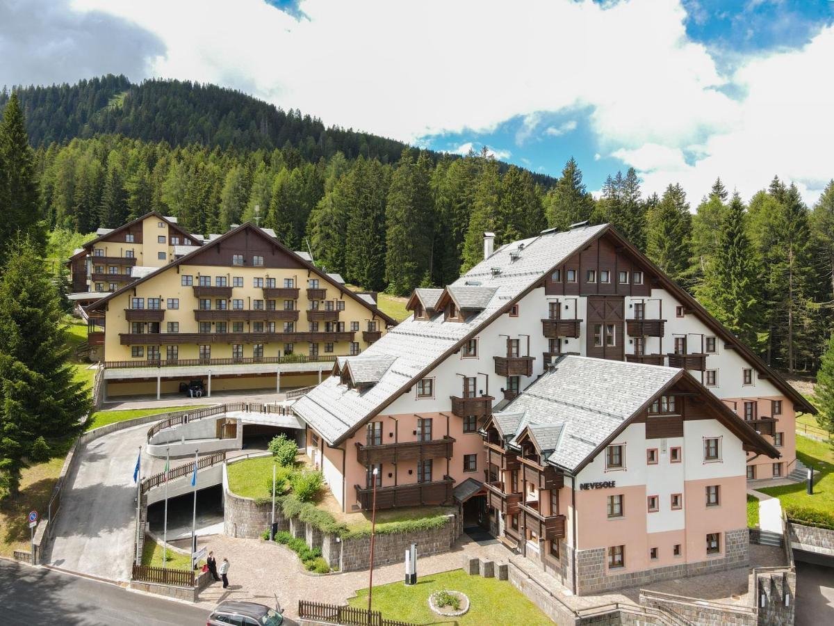 Nevesole Folgarida Resort Aparthotel Exterior foto