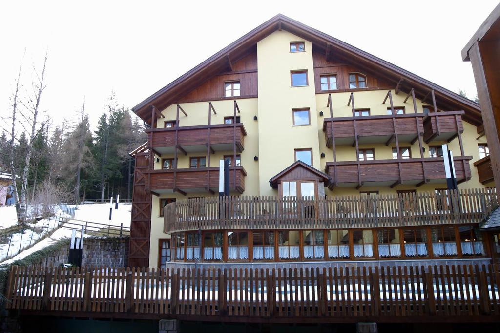 Nevesole Folgarida Resort Aparthotel Exterior foto